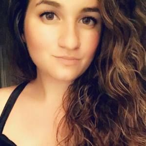 Meet your Posher, Analia